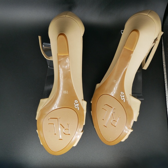 Ralph Lauren Sandals, new, never worn, size 7.5 B, - Picture 3 of 6